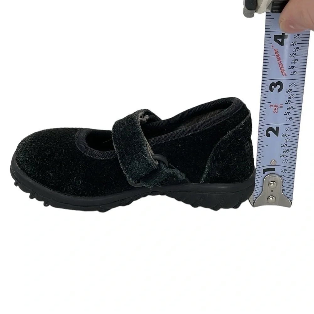 Bogs Shoes Infant 5 Black Leather Suede Wall Ball Hook and Loop Round Toe
